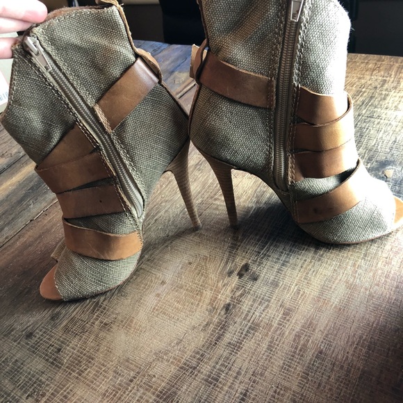 Nine West peep toe stiletto bootie - Picture 2 of 4